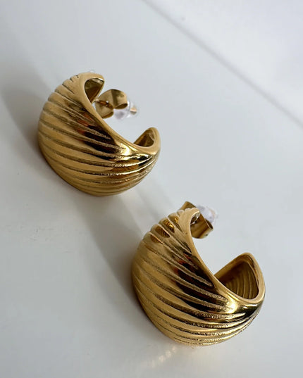LUNAR EMBRACE EARRINGS