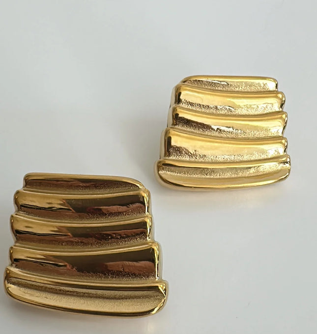 THE STEPPED MUSE - EARRINGS