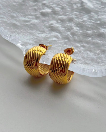 LUNAR EMBRACE EARRINGS