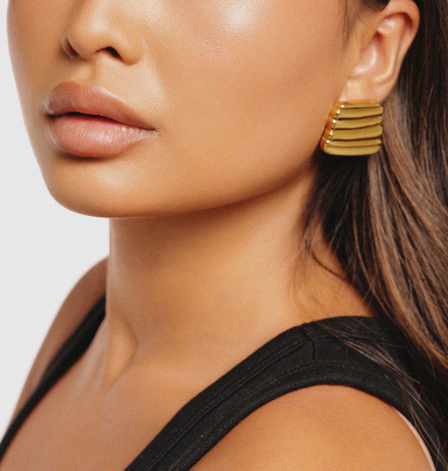 THE STEPPED MUSE - EARRINGS