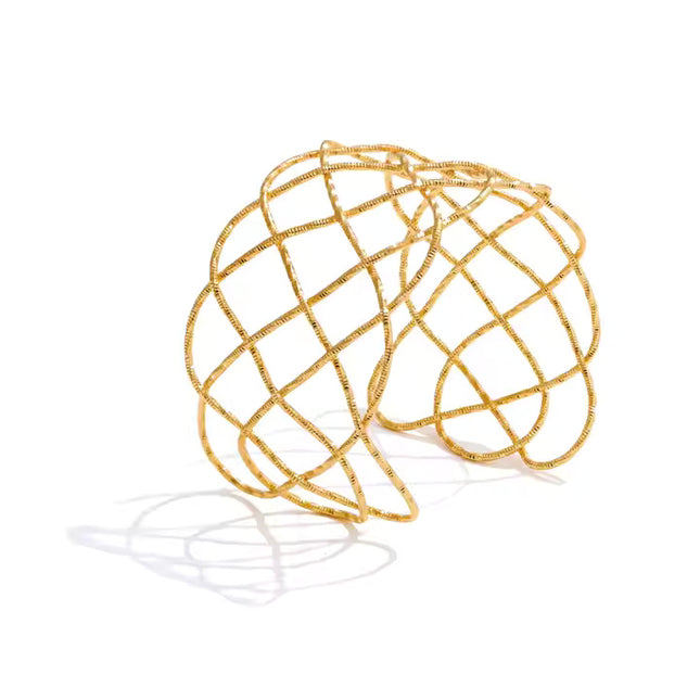 Ethereal Mesh Cuff – A Sculptural Statement in Gold (Bracelet)