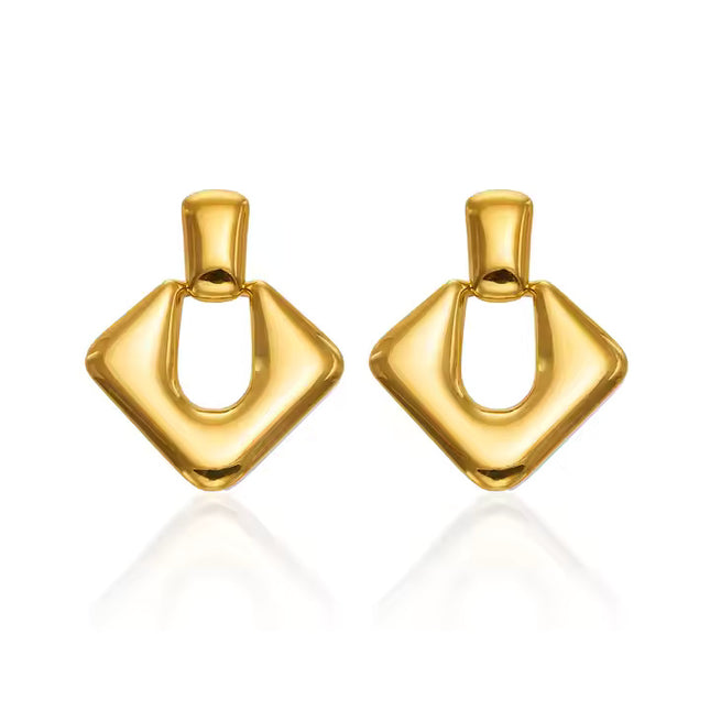 Crystal Dew Earrings – A Drop of Glam, A Splash of Bold