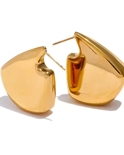 The Golden Echo Earrings – Bold Geometry, Soft Power
