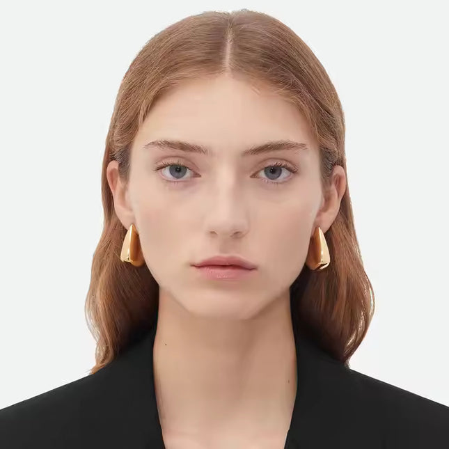 The Golden Echo Earrings – Bold Geometry, Soft Power