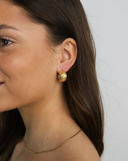 LUNAR EMBRACE EARRINGS