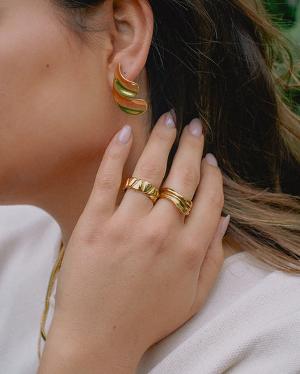 FLAME AURA EARRINGS