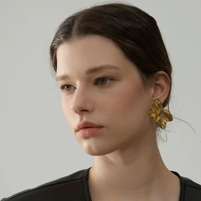 Golden Bloom Earrings – A Floral Symphony in Gold
