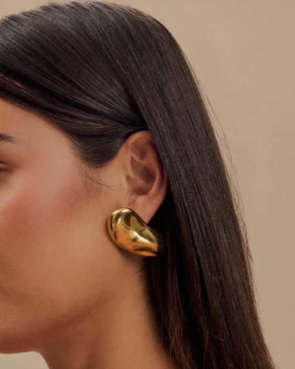 Bold Dual Sphere Earrings – Avant-Garde Gold