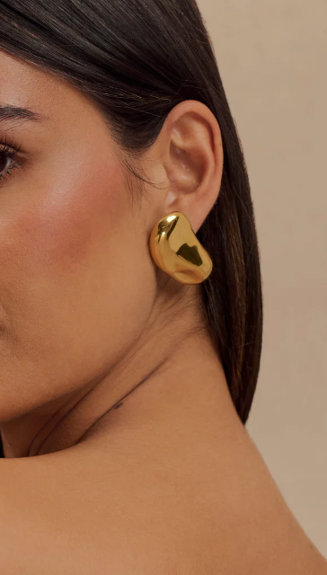 Bold Dual Sphere Earrings – Avant-Garde Gold