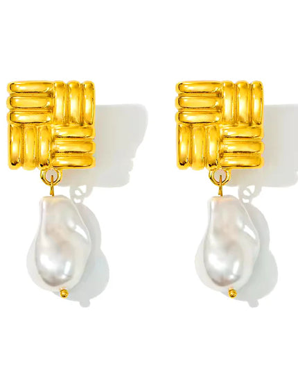 Pearl Poet Drop Earrings – Sculpted Gold Meets Soulful Shine