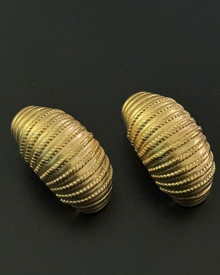 Regal Shell Earrings – Textured Elegance in Gold