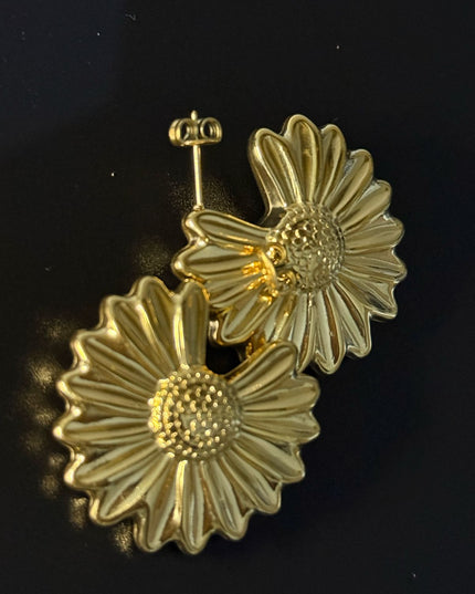 Golden Bloom Earrings – Radiant Floral Elegance